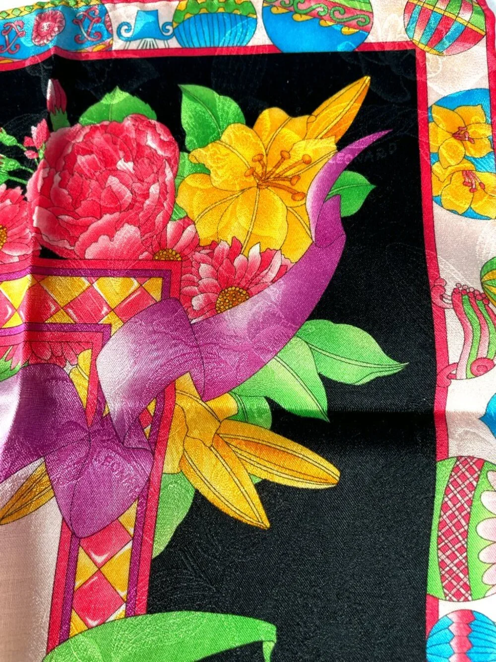Leonard Vintage Silk Scarf – Floral Hot Air Balloon Motif